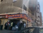 صور.. إقبال كبير من المواطنين على شراء الفسيخ والرنجة بالمقطم