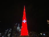 الإمارات تشكر سويسرا بإضاءة برج خليفة بعلمها