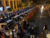 محافظة القاهرة تطلق أكبر حملة لنظافة الشوارع أثناء حظر التجوال.. صور