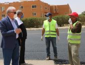 محافظ جنوب سيناء يشيد بالتزام عمال المشروعات بالإجراءات الوقائية ضد كورونا