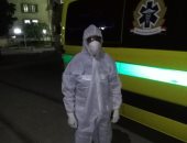 الجيش الأبيض.. عماد علام مسعف على خط مواجهة كورونا فى قنا