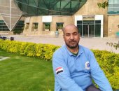 الجيش الأبيض.. أشرف سائق بهيئة الإسعاف فى خدمة الوطن ضد فيروس كورونا