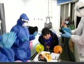 فيديو.. أطباء مستشفى قها للحجر الصحى يحتفلون بعيد ميلاد طفل مصاب بالكورونا