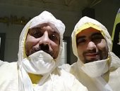 الجيش الأبيض.. أحمد وإبراهيم مسعفان على خط مواجهة كورونا بالإسكندرية