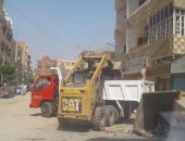 صور.. رفع 60 طن قمامة وأتربة فى حملة نظافة بمركز إطسا بالفيوم
