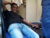 صور.. شباب قرية الرزيقات بحرى يتبرعون بالدم لدعم المرضى بمستشفيات الأقصر