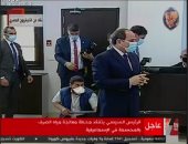 الرئيس يستمع إلى شرح عن طبيعة عمل محطة معالجة مياه الصرف بالإسماعيلية