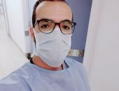 الجيش الأبيض.. "كيرلس" ممرض على خط مواجهة كورونا بمستشفى جامعة المنيا