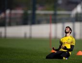 شاهد.. كيف احتفل أشرف حكيمي بالعودة للتدريبات مع بوروسيا دورتموند