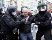 "أريد استعادة حياتى".. مظاهرة ضد إجراءات العزل العام فى ألمانيا 