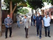 محافظ المنيا يتفقد مستشفى الحميات والصدر ويشيد بدور الفرق الطبية