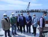 وزير النقل يتابع معدلات تنفيذ عدد من المشروعات بميناء الإسكندرية