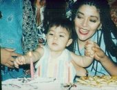 صورة من 24 سنة.. شادى نابلسى يحتفل بعيد ميلاده مع والدته الديفا سميرة سعيد