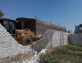 أمن سوهاج يزيل التعديات على 4256 مترا من أملاك الدولة والأراضى الزراعية