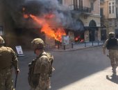 حرق سيارات فى مدينة طرابلس شمال لبنان مع استمرار التظاهر