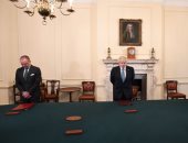 جونسون والحكومة البريطانية يكرمون ضحايا كورونا من العاملين بمستشفى سانت توماس