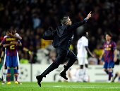 زى النهارده.. احتفال مورينيو الجنونى فى كامب نو بموسم ثلاثية الإنتر