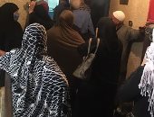 تكدس المواطنين فى مكتب التأمينات الاجتماعية بالمطبعة فيصل..صورة 
