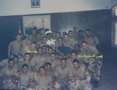 صورة نادرة للشهيد أحمد المنسى تجمعه بأبطال فرقة "سيل تيم"