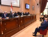 "تعليم البرلمان" تبحث مع طارق شوقى خطته للنظام الدراسى 17 مايو المقبل