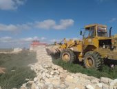 صور.. إزالة التعديات على 2300 متر أراضى الدولة ببرج العرب غرب الإسكندرية 
