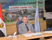 محافظ أسيوط يستعرض الوضع الصحى وحملات إزالة التعديات وجهود التطهير