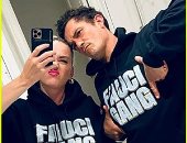 كاتي بيري وأورلاندو بلوم يرتديان نفس الملابس بتوقيع Fauci Gang 