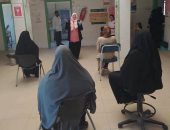 الرائدات الريفيات يطرقن أبواب منازل أهالى الشيخ زويد بسيناء للتوعية بمخاطر كورونا