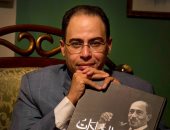 رئيس الإمارات "مقاتلاً " بالجيش المصري أثناء حرب أكتوبر.. في وثائقيات شريف عارف "حقيقة في دقيقة"