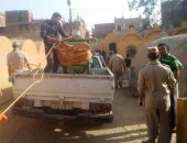 تعقيم مقابر "السعيدية" بالشرقية عقب دفن أحد المتوفين جراء الإصابة بكورونا