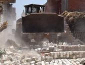 إزالة 60 حالة تعدٍ بمراكز محافظة المنيا وتحرير 25 محضر تموينى فى حملة مكبرة