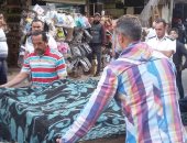 صور.. تكثيف حملات أحياء الإسكندرية لفض تجمعات الآسواق العشوائية 