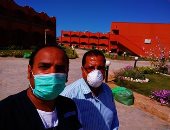 الجيش الأبيض.. "خالد" و"نبيل" بالحجر الصحى بمرسى علم فى مواجهة كورونا