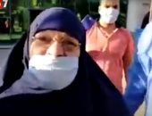 عجوز تحتفل بخروجها من الحجر الصحي بكفر الزيات بالدموع: "مش مصدقه".. فيديو