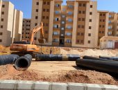 الانتهاء من تنفيذ طبقة الأسفلت لعمارات الإسكان الاجتماعى بمنطقة الـ800 فدان