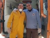 الجيش الأبيض.. "أيمن" و"باسم" من هيئة الإسعاف بالمنوفية فى مواجهة كورونا