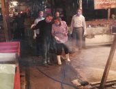 صور ..  تعقيم وتطهير 3 أسواق غرب الإسكندرية بالتزامن مع الحظر