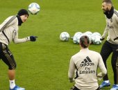 ريال مدريد يعقد اجتماعاً مهماً مع زيدان 