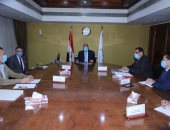 وزير النقل يتابع مشروع البنية المعلوماتية لنهر النيل ويؤكد: نسعى لزيادة نقل البضائع