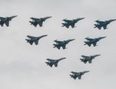 عروض فنية وتدريب بالطائرات العسكرية بموسكو لإحياء ذكرى عيد النصر الروسى