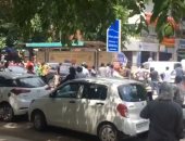 طابور طويل أمام محلات بيع الخمور في نيودلهي بعد تخفيف إجراءات كورونا..فيديو