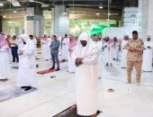 السعودية تواصل تطبيق الإجراءات الاحترازية بالمسجد الحرام .. صور