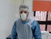 الجيش الأبيض.. "أحمد" ممرض  على خط مواجهة كورونا بمستشفى السويس     