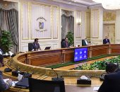 رئيس الوزراء يتابع إجراءات مواجهة كورونا ويؤكد تغطية احتياجات المستشفيات