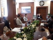 محافظ بورسعيد يعقد اجتماعا مع اللجنة التنسيقية لقانون التصالح بمخالفات البناء
