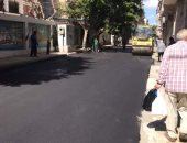 صور.. تنفيذ خطط الرصف للعام المالى الحالى بأحياء الجمرك ووسط الإسكندرية