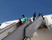 وصول طائرة تقل سوريين عالقين بالخارج لمطار دمشق الدولى قادمة من مصر