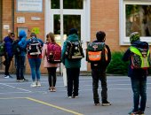 صور.. عودة طلاب إلى المدراس فى ألمانيا لأول مرة منذ تفشى كورونا