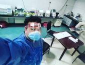 "أحمد" كيميائى تحاليل طبية على خط مواجهة فيروس كورونا