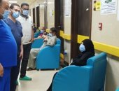 مستشفى إسنا للحجر تعلن خروج 5 مواطنين بعد شفائهم من كورونا.. صور